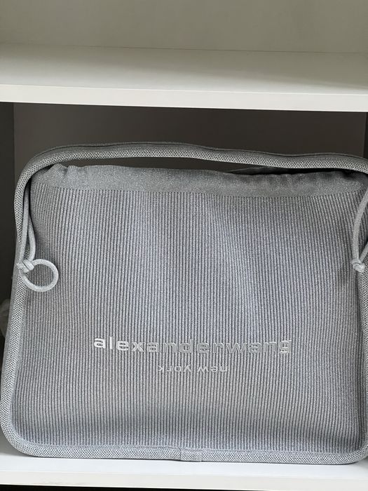 Продам сумку от Alexander Wang