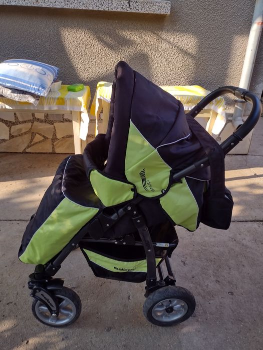 Комбинирана бебешка количка