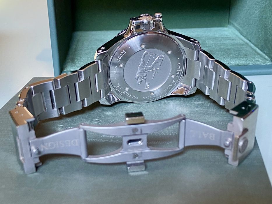 Часовник BALL Engineer Hydrocarbon Automatic Black Dial 42 mm