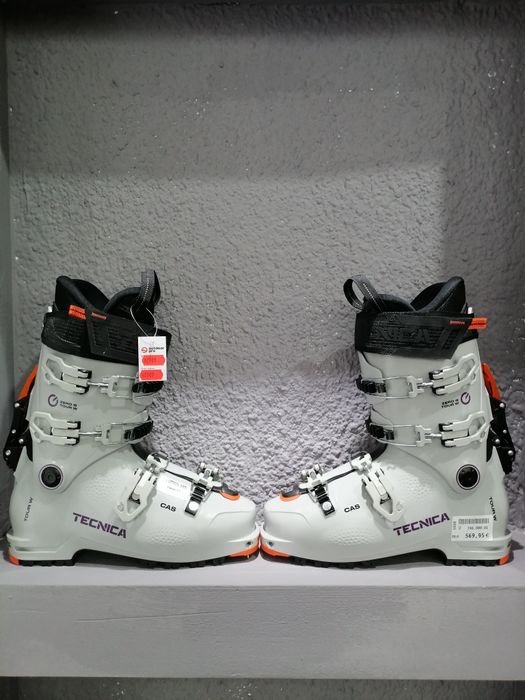 Clapari schiuri ski tura Tecnica Zero G Tour W Test marime 26.5