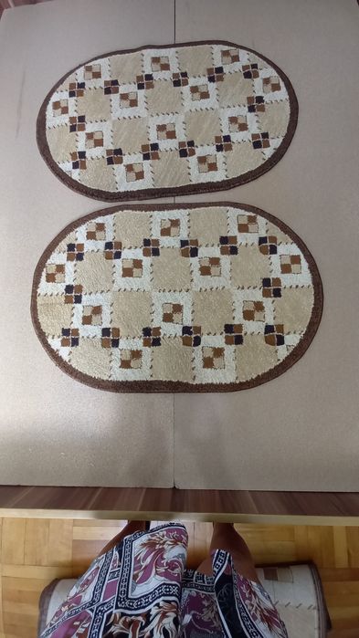 Vând  un covor și două carpete