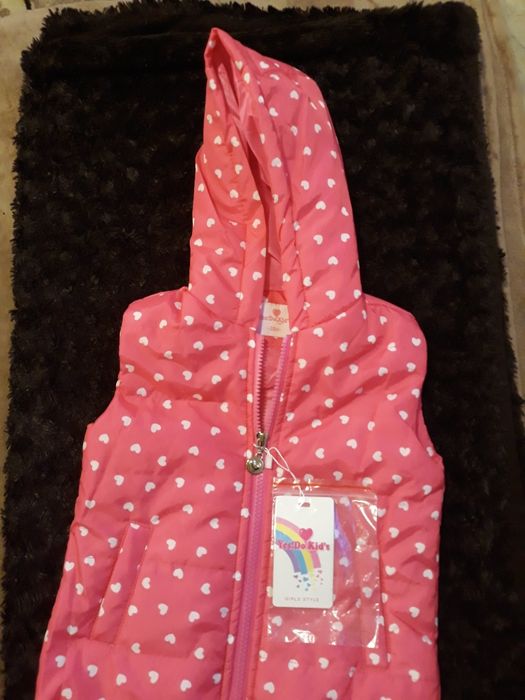 Детско елече с качулка