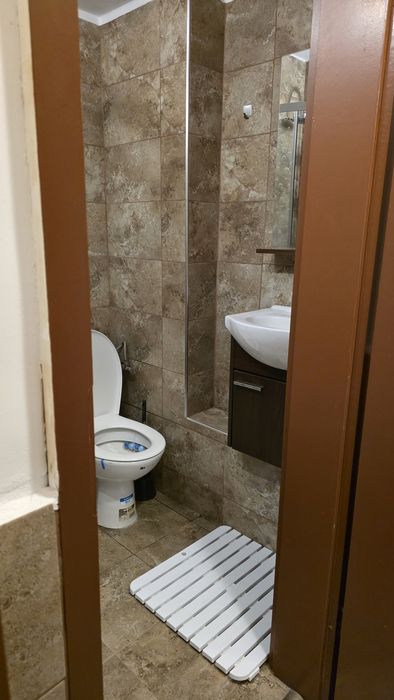 Inchiriez ap. 2 camere STR Luptei  Parter