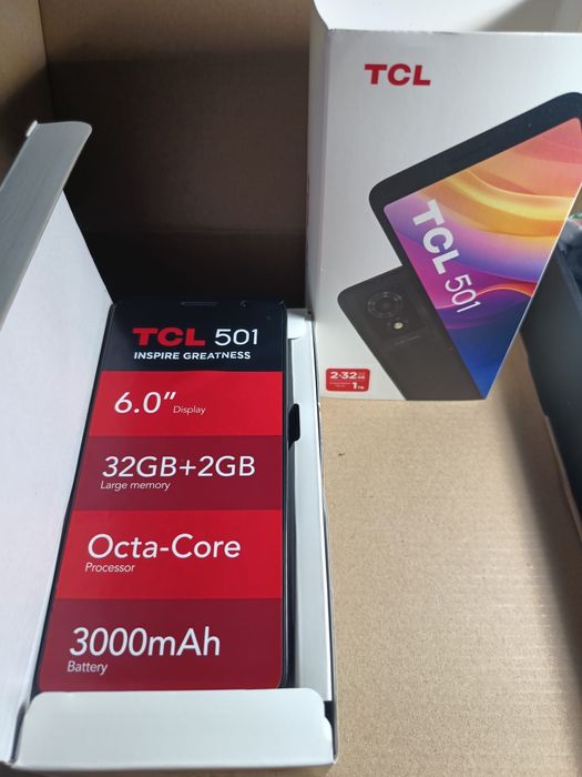 Telefon TCL 501.