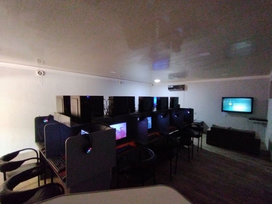 Kampiyutor xona sotiladi