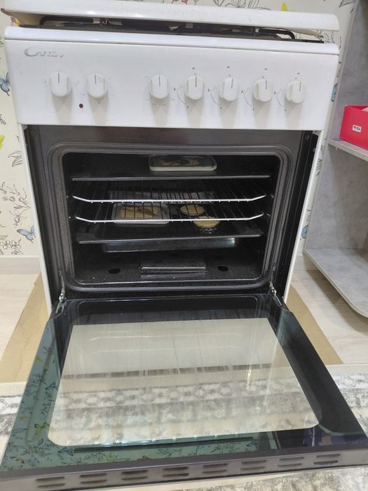 Продам газ плиту Канди.