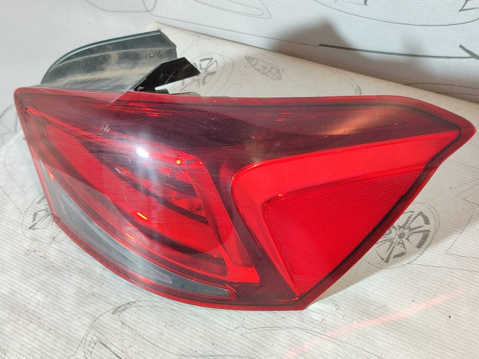 Stop aripă spate dreaptă Hatchback Seat Ibiza V KJ 2018 1.0 Benzină Cod OEM: 6F0945208J (5G3)