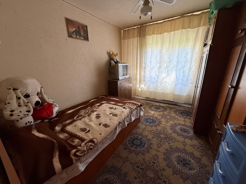 Apartament 3 camere decomandat Craiovita Noua