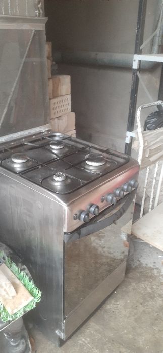 Газовая плита 4 конфорки + духовка (б/у)