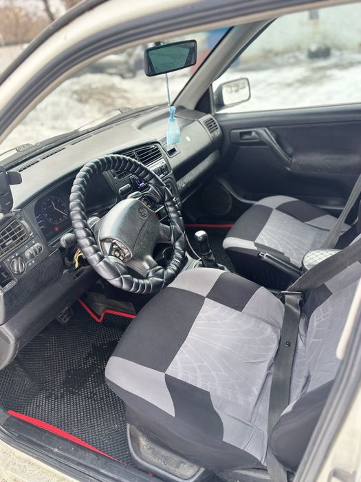 Продам гольф 3 1.8