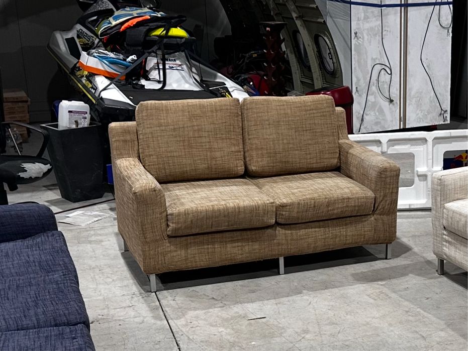 двуместен диван със сваляеми калъфи