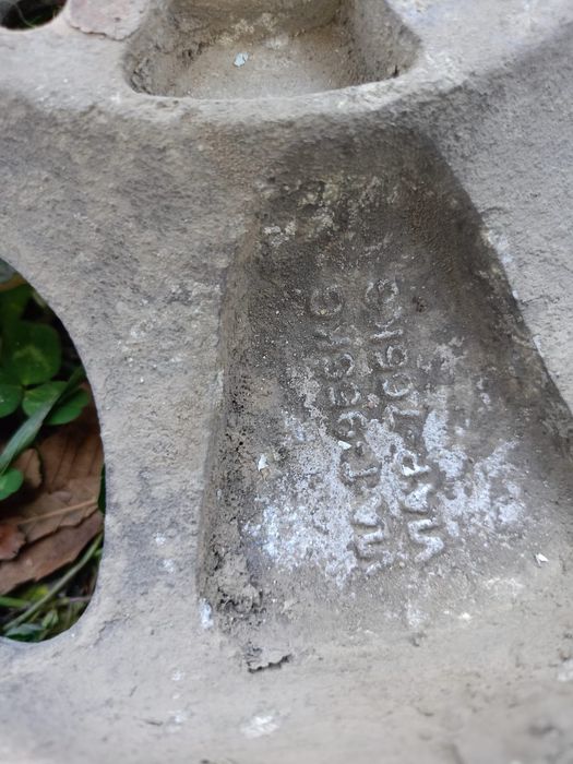 Авто запчасти и аксессуары