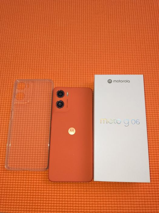 MOTOROLA  moto g 06 оранжев с гаранция