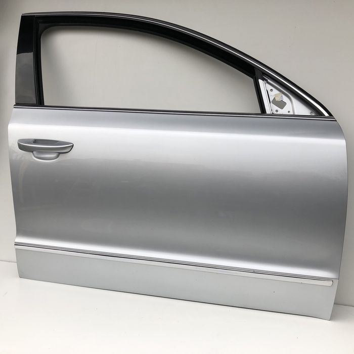 Usa dr fata Skoda Superb 2 cod culoare LA7W