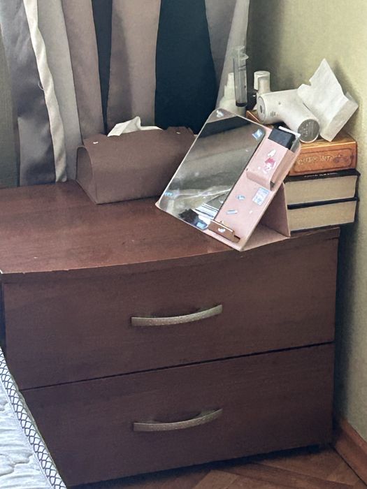 кровать с 2 тумбами