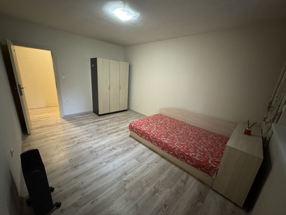 Дава се под наем Тристаен апартамент в Кърджали, Център - 90 кв.м за 269.28 € - Снимка #3