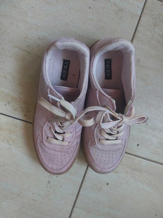 Дамски  есенно-зимни обувки