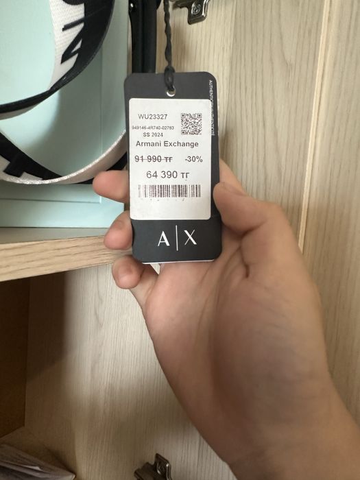 Продам сумку Armani Exchange новая, оригинал