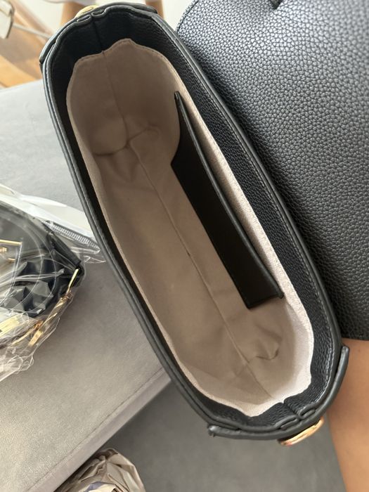 Черна Чанта Valentino