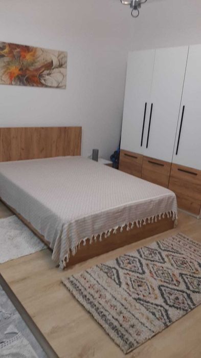 Închiriez garsonieră ultracentral