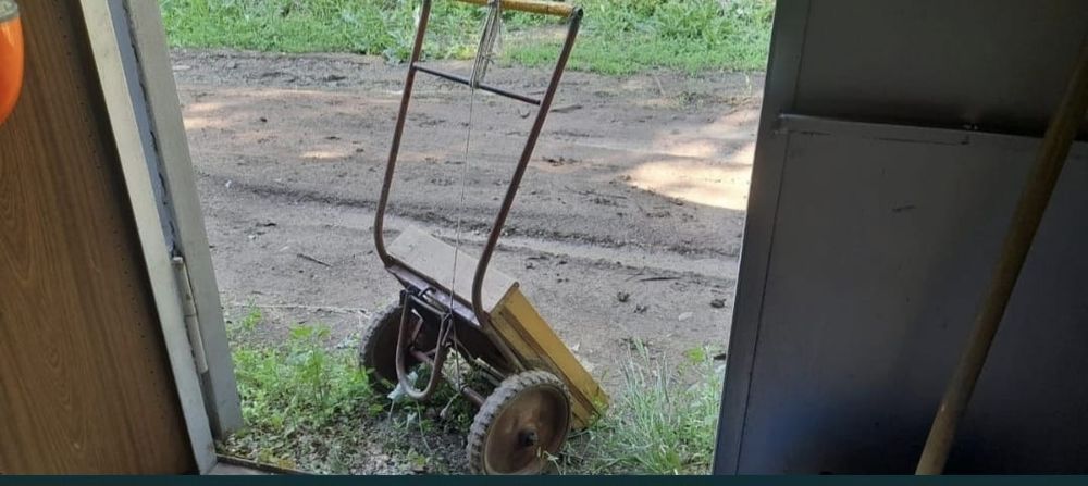 Продам металлический граж