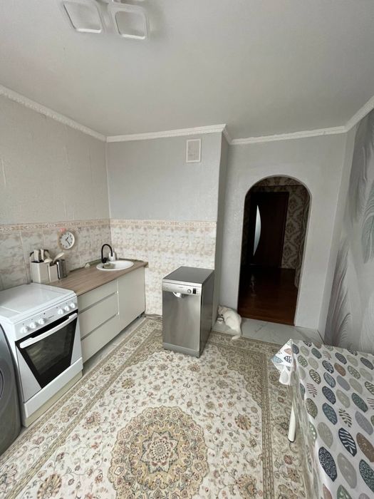 Продам трехкомнатную квартиру