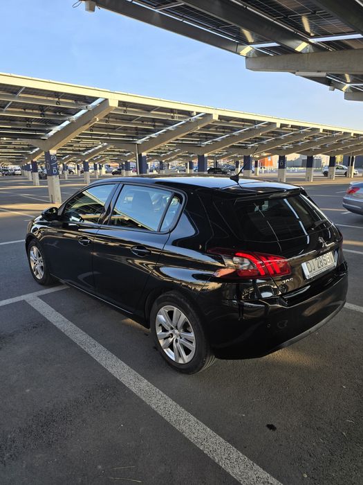 Peugeot 308 II, Active