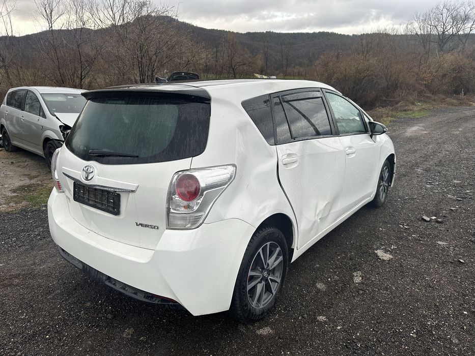 5 броя Toyota Verso 1.6 d4d 112 кс и 2.0 124 кс На части!