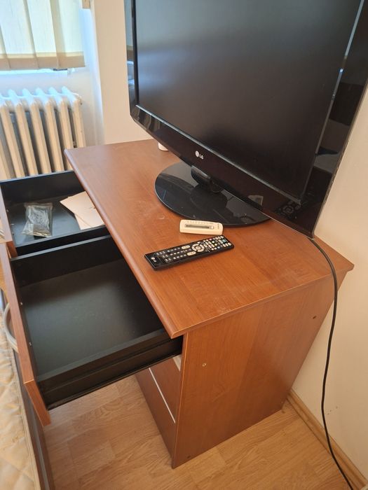 Vand mobila plus electrocasnice complet apartament