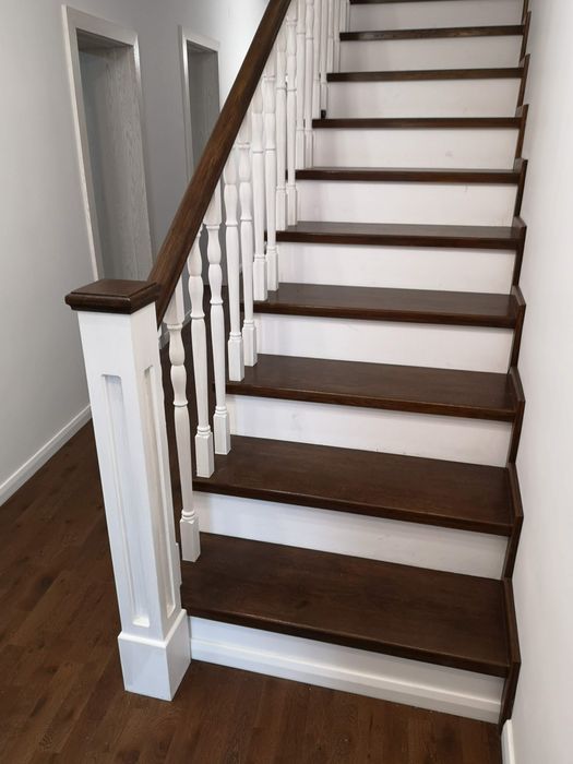 Scări Din Lemn Masiv