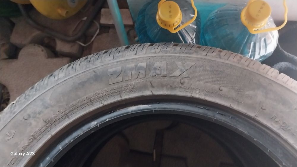 Цена за 2 баллона зимней резины на 17