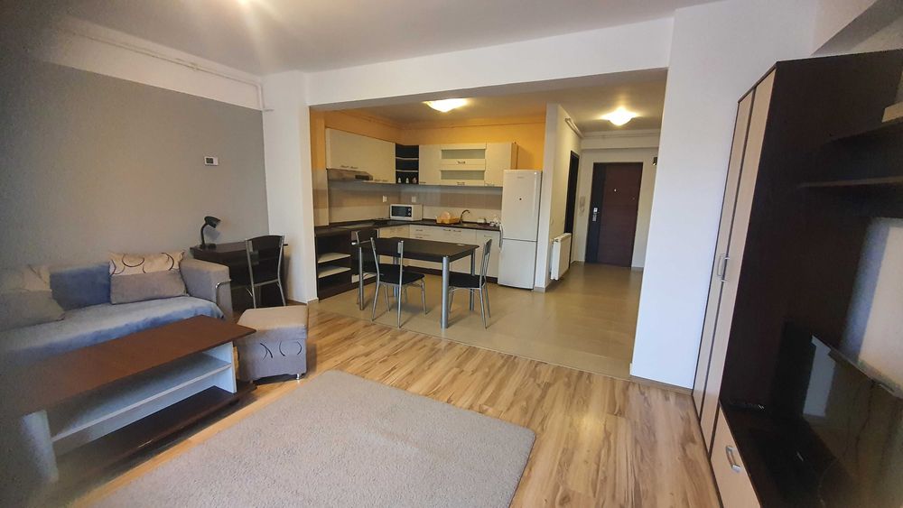 Garsoniera mobilata,cu parcare proprie ,bloc cu lift,  zona M.Viteazul