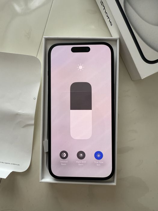 Продаю Айфон 15 на 128 гб