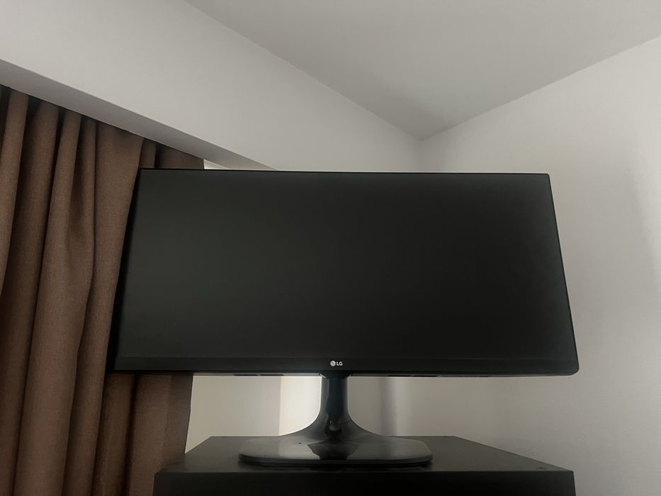Monitor LG Ultrawide 25’