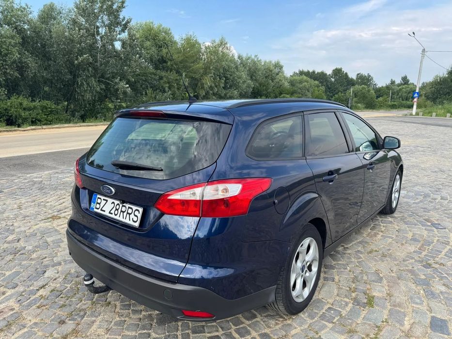 FORD Focus 2011 — imagine 2