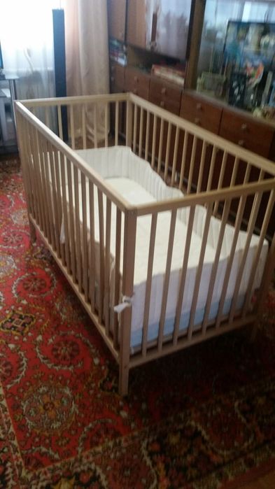 Кроватка IKEA