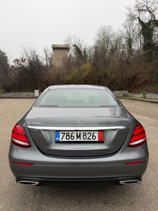 Mercedes-Benz E200d Post-facelift 9G-Tronic