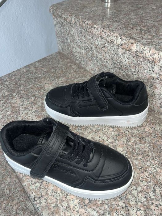Детски Черни Обувки Champion