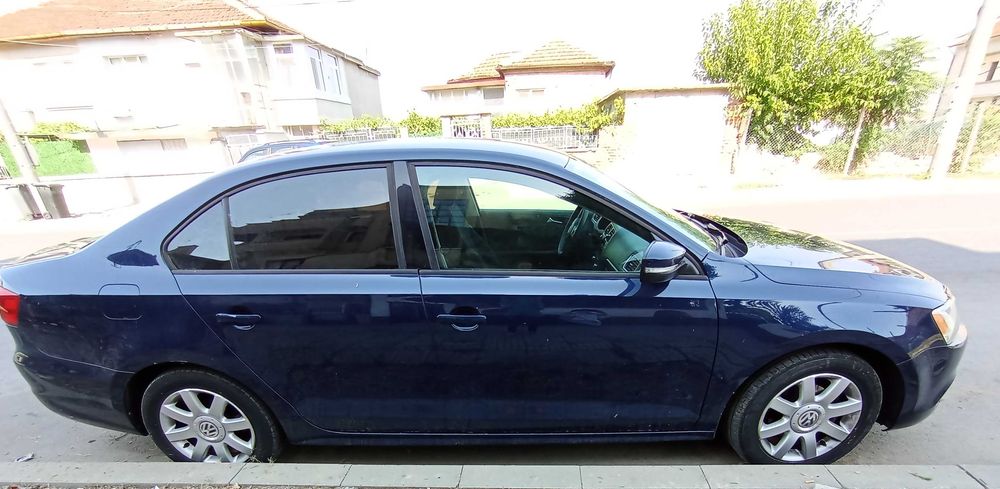 Продавам VW Jetta 2.0, 2014