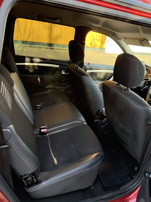 Dacia Logan MCV 2012 - 1.6 benzina EURO 5