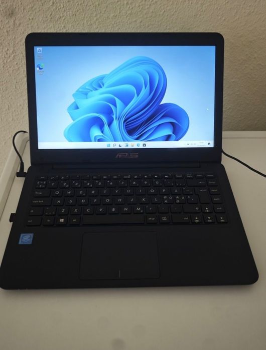 Laptop Asus 14 inch