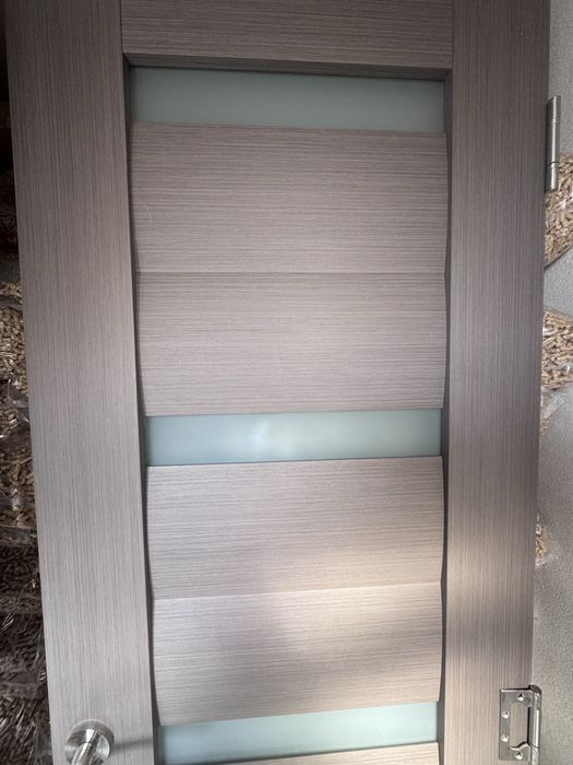 Usa 60/200 cu pervaz inclus.