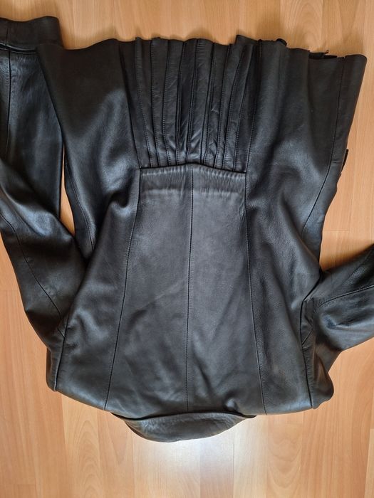 Sacou negru din piele naturala