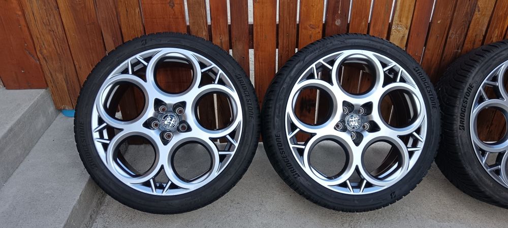 jante alfa romeo Tonale ,20" anvelope iarna senzori presiune