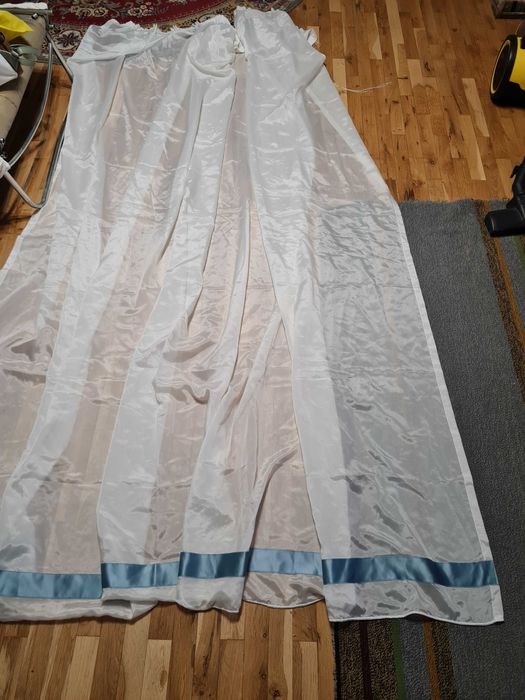 бели пердета два броя