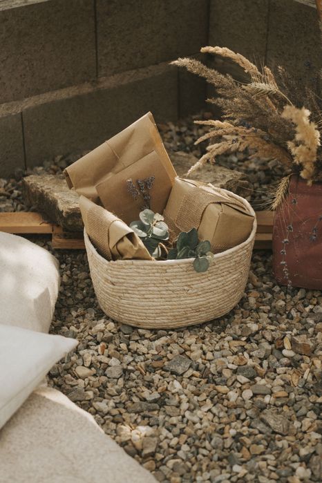 Decorații de nuntă boho/ rustic, servicii personalizate și flori