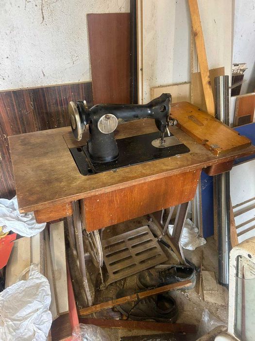 Стара Шевна машина