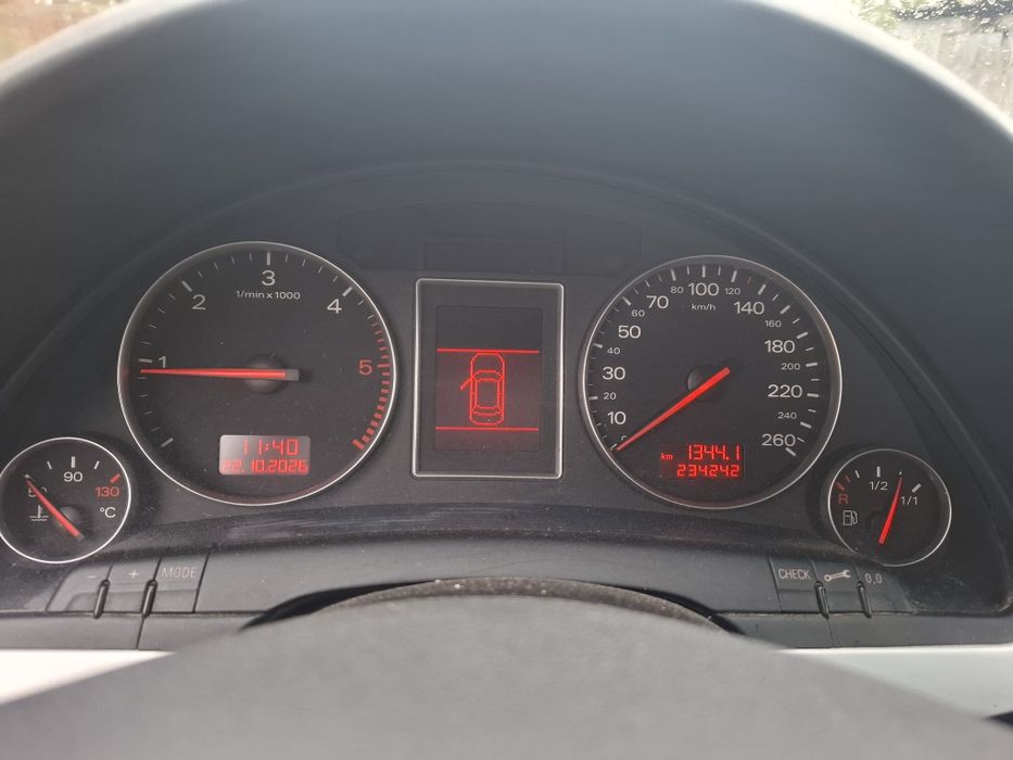 AUDI A4 2003 — imagine 4