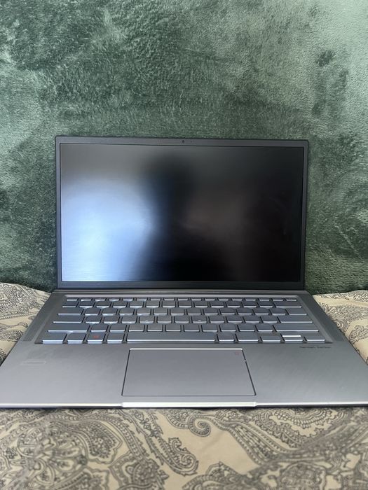 Laptop Ultrabook Asus ZenBook UX431DA | Ryzen 5 | 8GB RAM | SSD 512GB | Windows 11 Pro