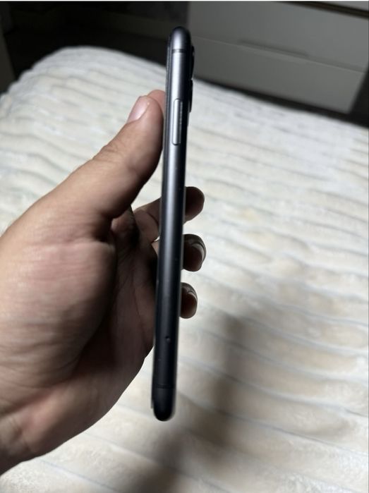 Iphone 11 64 gb LL/A sotiladi yoki abmen